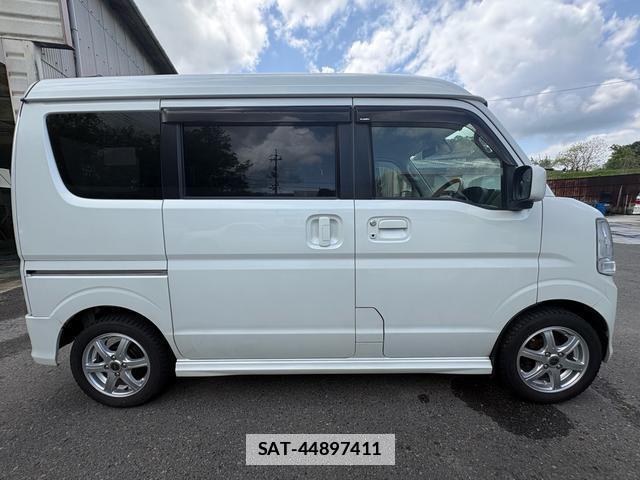 Suzuki EVERY WAGON 2017-04 7795985-16
