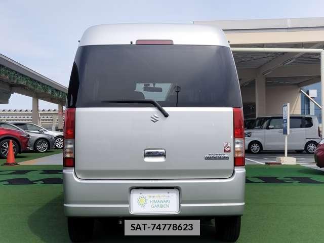 Suzuki EVERY WAGON 2010-11 7805358-15