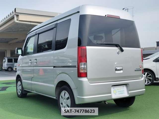 Suzuki EVERY WAGON 2010-11 7805358-3