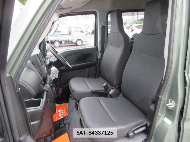 Suzuki EVERY 2026-05 7793392-13
