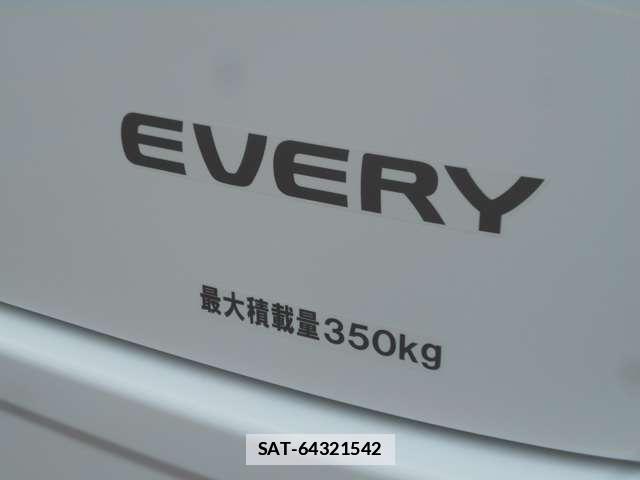Suzuki EVERY 2018-11 7795888-12
