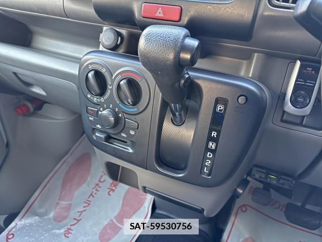 Suzuki EVERY 2018-06 7797017-15