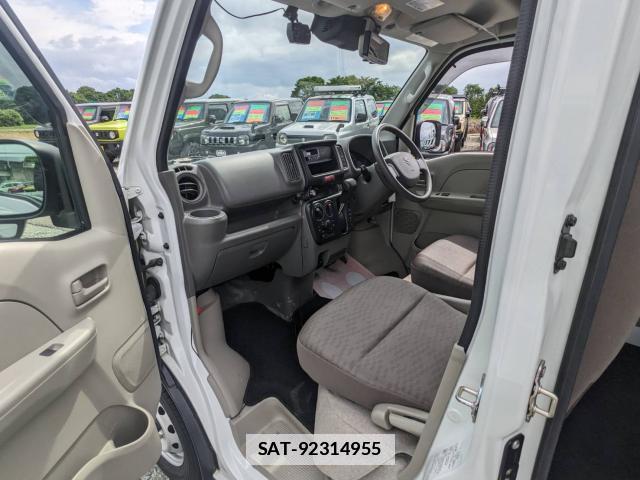 Suzuki EVERY 2022-01 7797808-11