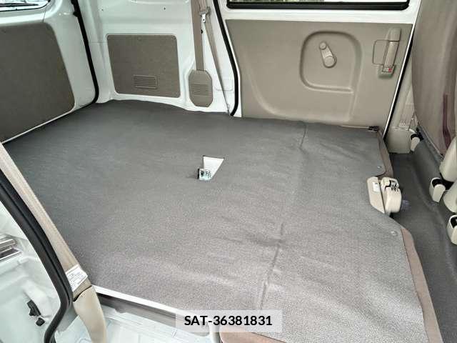 Suzuki EVERY 2026-03 7799348-4