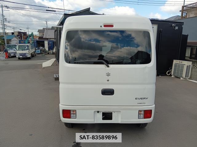 Suzuki EVERY 2024-02 7800678-5