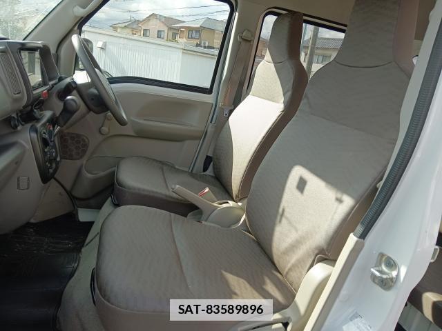 Suzuki EVERY 2024-02 7800678-9