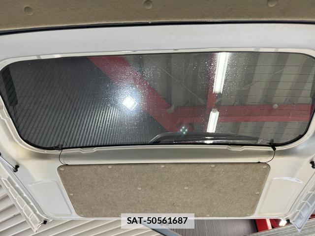 Suzuki EVERY 2012-11 7801261-13