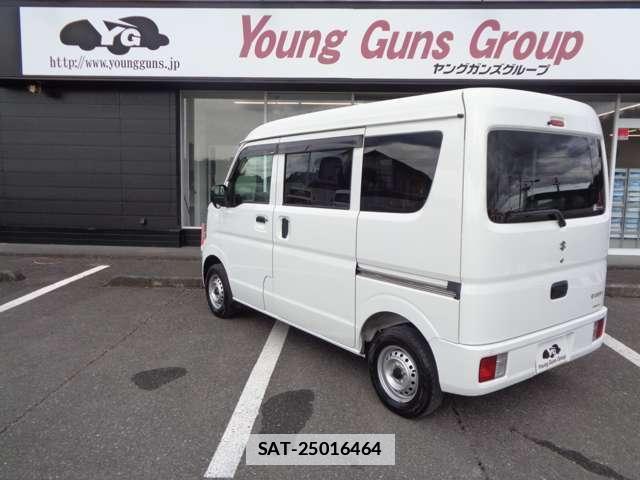 Suzuki EVERY 2023-06 7805473-11
