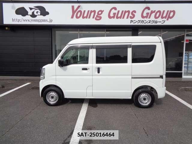 Suzuki EVERY 2023-06 7805473-15