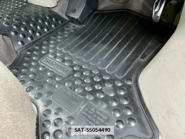 Suzuki EVERY 2014-07 7805690-18