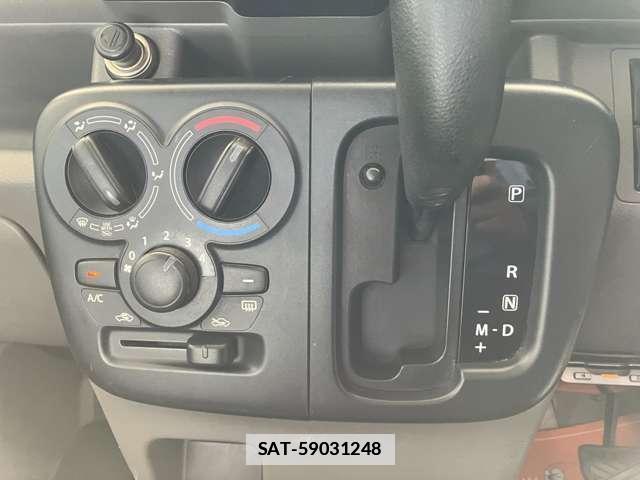 Suzuki EVERY 2015-11 7806214-13