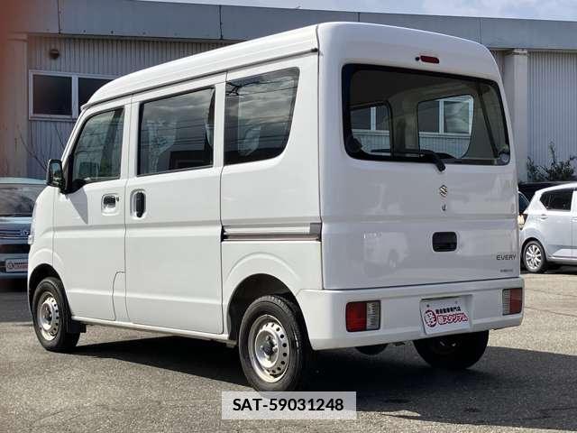 Suzuki EVERY 2015-11 7806214-5
