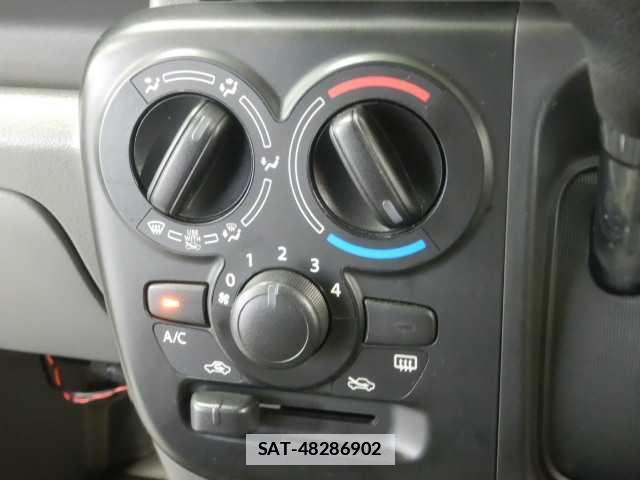 Suzuki EVERY 2024-10 7810801-7