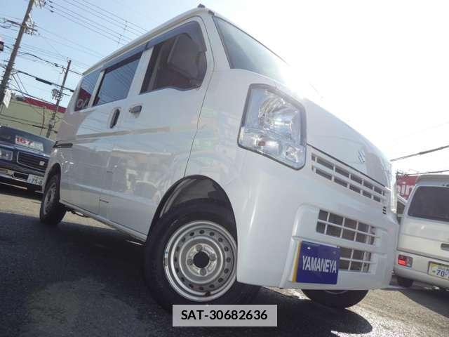Suzuki EVERY 2017-04 7811264-12