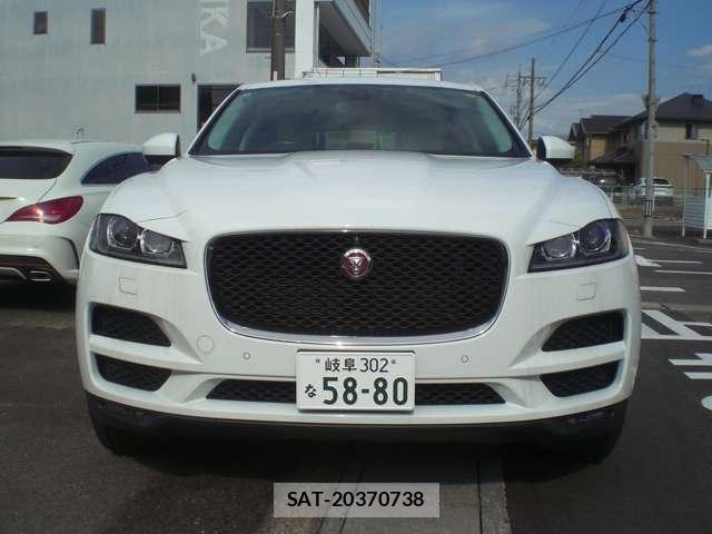 Jaguar F-PACE 2016-09 7795192-1