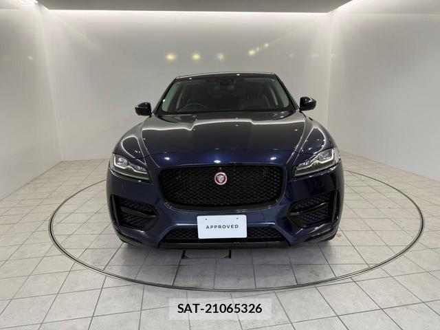 Jaguar F-PACE 2017-06 7795498-2