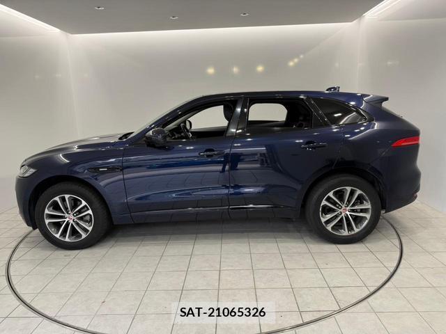 Jaguar F-PACE 2017-06 7795498-4