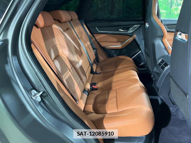 Jaguar F-PACE 2022-09 7799002-16