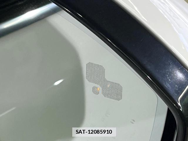 Jaguar F-PACE 2022-09 7799002-7