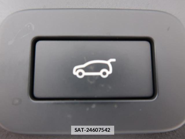 Jaguar F-PACE 2022-11 7799088-11