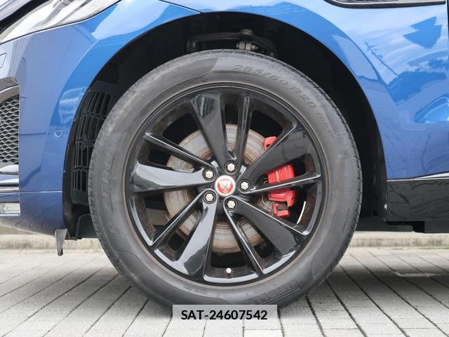 Jaguar F-PACE 2022-11 7799088-15