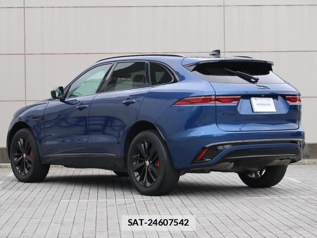 Jaguar F-PACE 2022-11 7799088-19