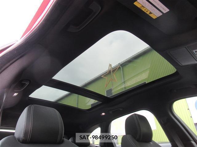 Jaguar F-PACE 2017-03 7802675-11