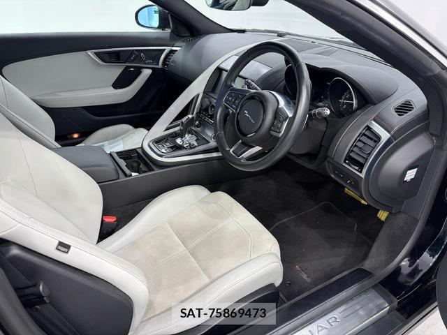 Jaguar F-TYPE 2019-04 7795486-8