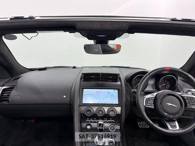 Jaguar F-TYPE 2020-11 7795489-1