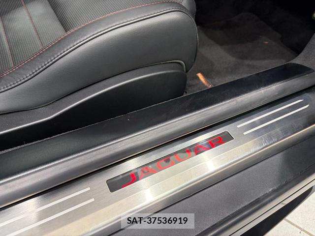 Jaguar F-TYPE 2020-11 7795489-10