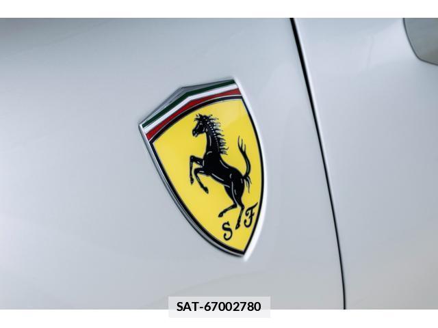 Ferrari F8 Spider 2022-09 7801783-13