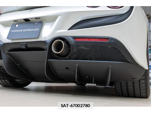 Ferrari F8 Spider 2022-09 7801783-15