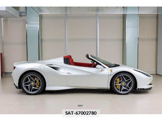 Ferrari F8 Spider 2022-09 7801783-5