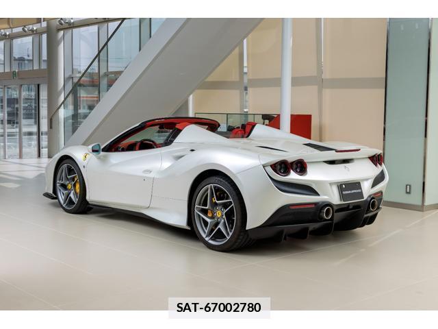Ferrari F8 Spider 2022-09 7801783-8