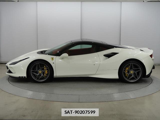 Ferrari F8 Tributo 2021-07 7801777-11
