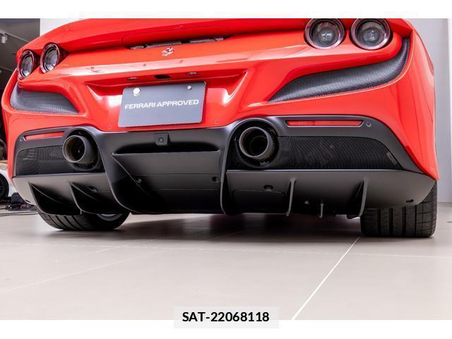 Ferrari F8 Tributo 2021-03 7801789-13
