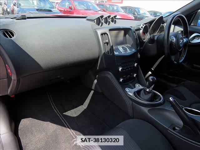 Nissan FAIRLADY Z 2017-01 7802894-12