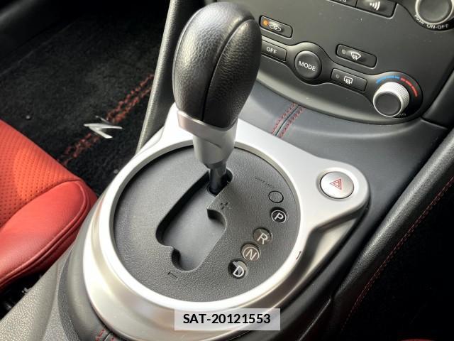 Nissan FAIRLADY Z 2010-03 7809836-17