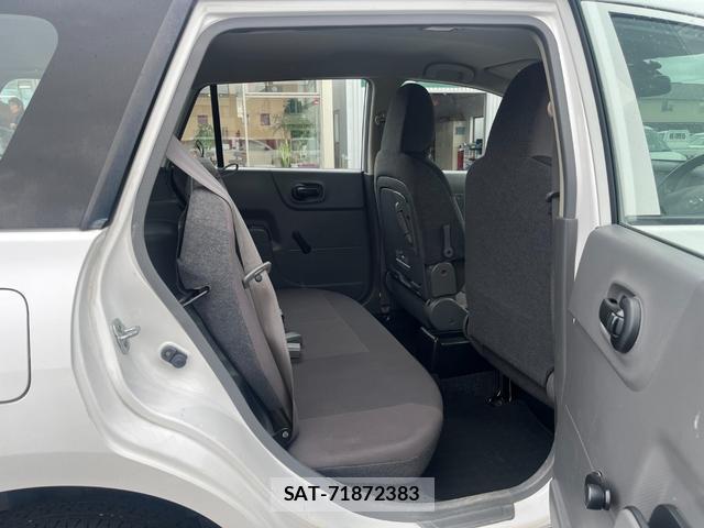 Mazda FAMILIA VAN 2017-07 7805852-12