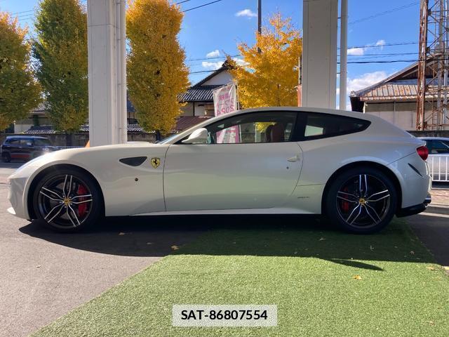 Ferrari FF 2012-09 7797655-17