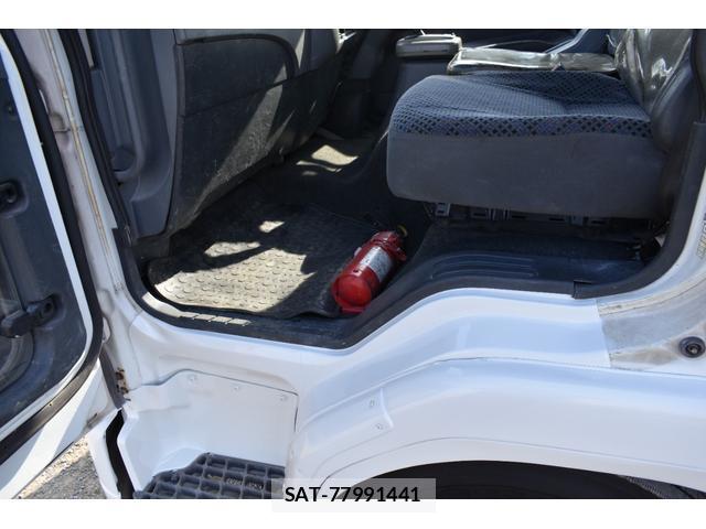MITSUBISHI FUSO Fighter 2006-03 7796514-16