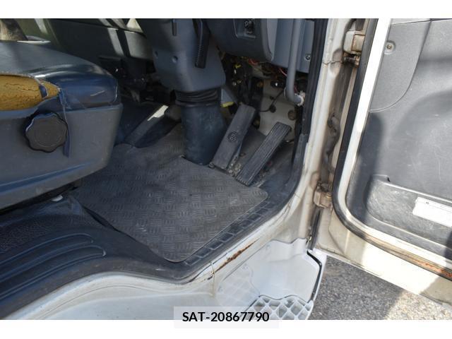 MITSUBISHI FUSO Fighter 2006-12 7796537-12