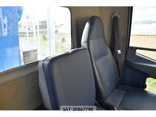 MITSUBISHI FUSO Fighter 2006-12 7796537-19