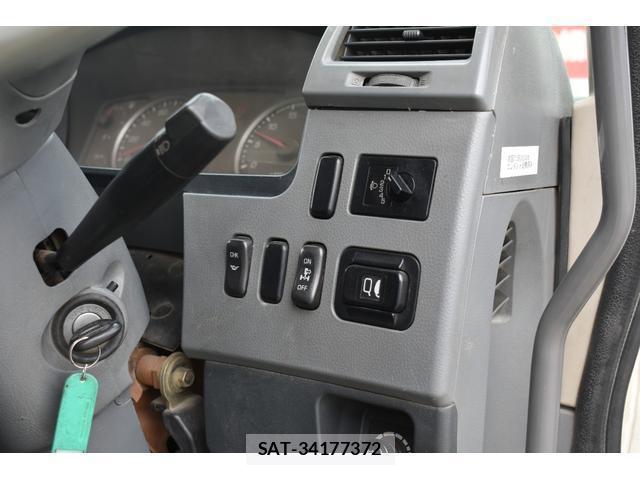MITSUBISHI FUSO Fighter 2006-10 7796549-11