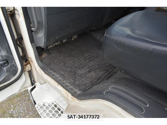 MITSUBISHI FUSO Fighter 2006-10 7796549-9