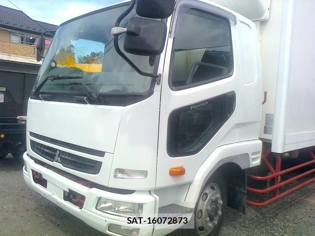 MITSUBISHI FUSO Fighter 2010-06 7798370-2