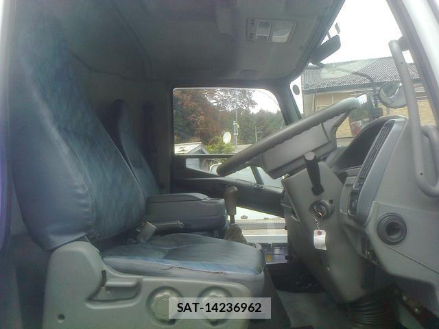 MITSUBISHI FUSO Fighter 2005-09 7798387-5