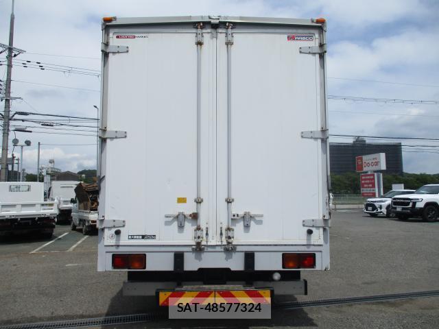 MITSUBISHI FUSO Fighter 2015-03 7799798-16