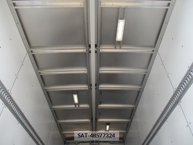 MITSUBISHI FUSO Fighter 2015-03 7799798-18