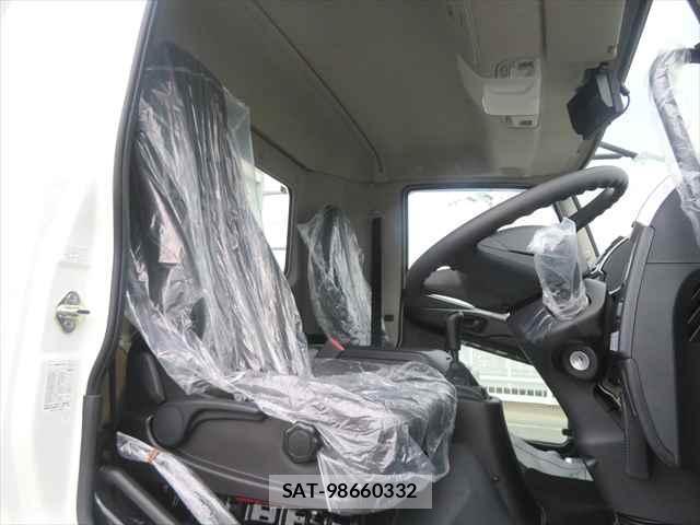 MITSUBISHI FUSO Fighter 2025-12 7800303-18